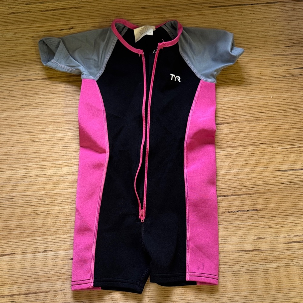 TYR Rashguard /Wetsuit